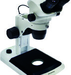 leaflet heating for microscope stages
